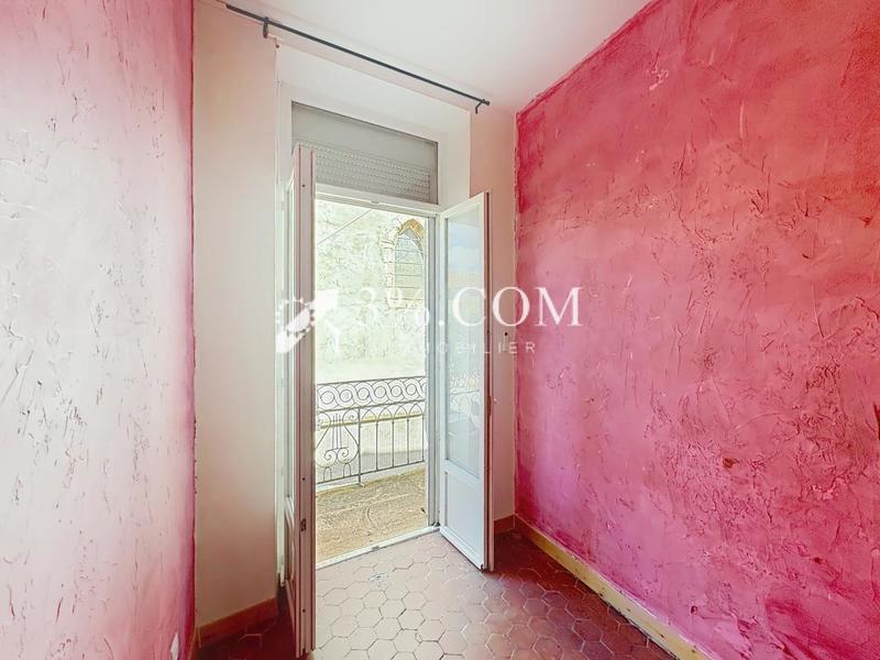 Maison - 232 m² - 8 pièces