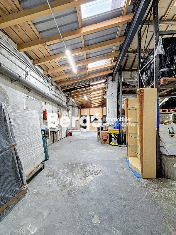 Entrepôt - 560 m²