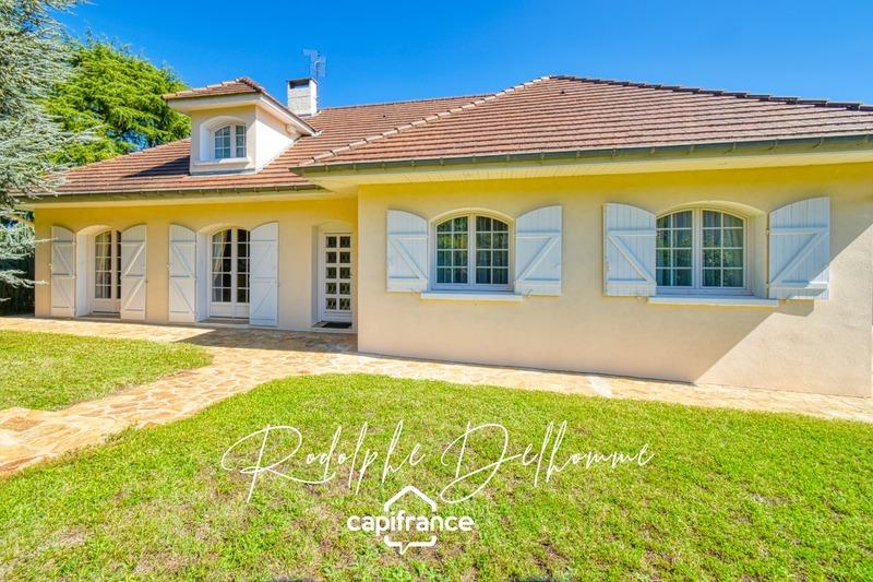 Maison - 187 m² - 7 pièces