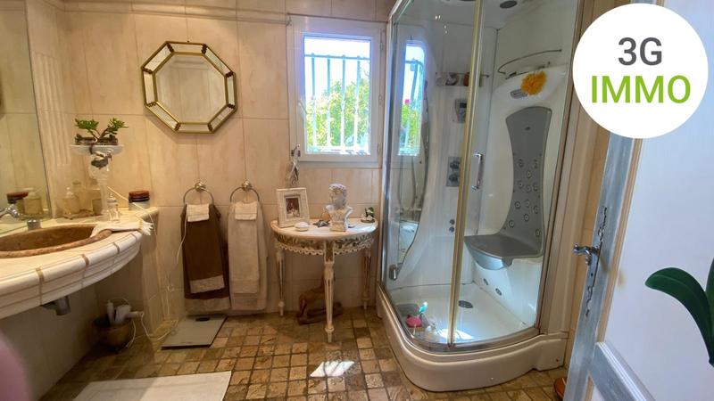 Maison traditionnelle - 95 m² - 4 pièces