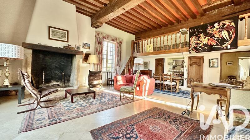 Maison - 311 m² - 8 pièces