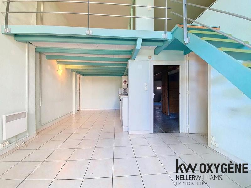 Maison - 223 m² - 9 pièces