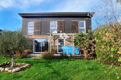 Maison - 162 m² - 6 pièces