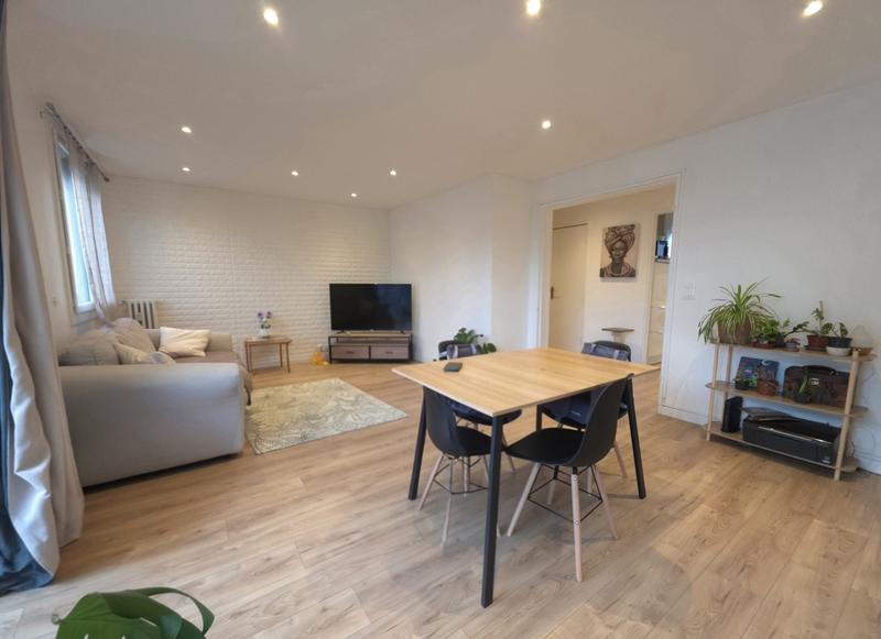 Appartement - 70 m² - 4 pièces