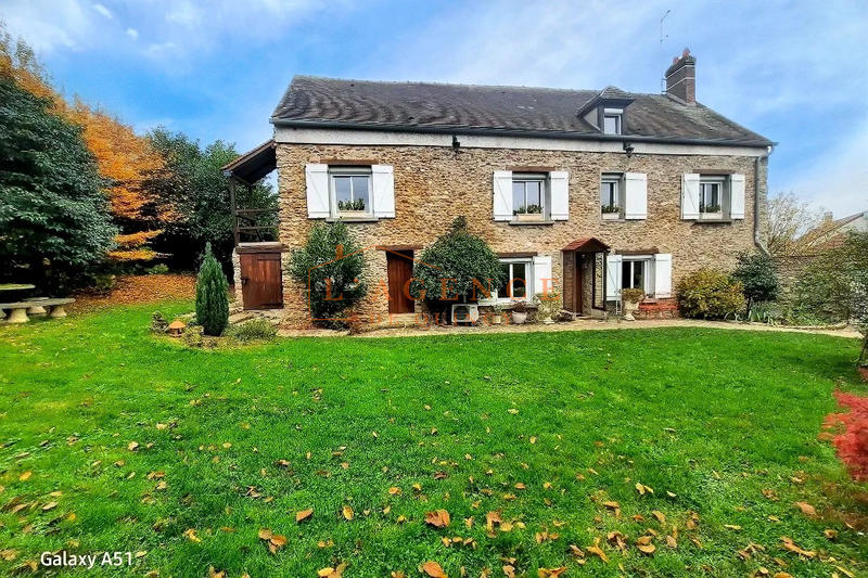 Maison - 275 m² - 7 pièces