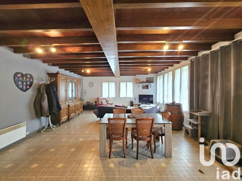 Maison - 285 m² - 10 pièces