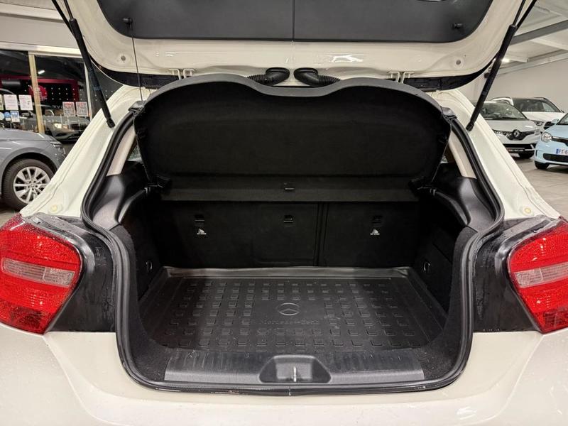 Mercedes Classe a 180 Cdi Fap Bv 7g-Dct - Berline Intuition Phase 1 / Garantie 12 Mois