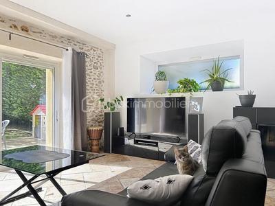 Demeure - 200 m² - 7 pièces