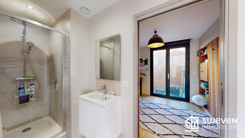 Maison - 102 m² - 4 pièces