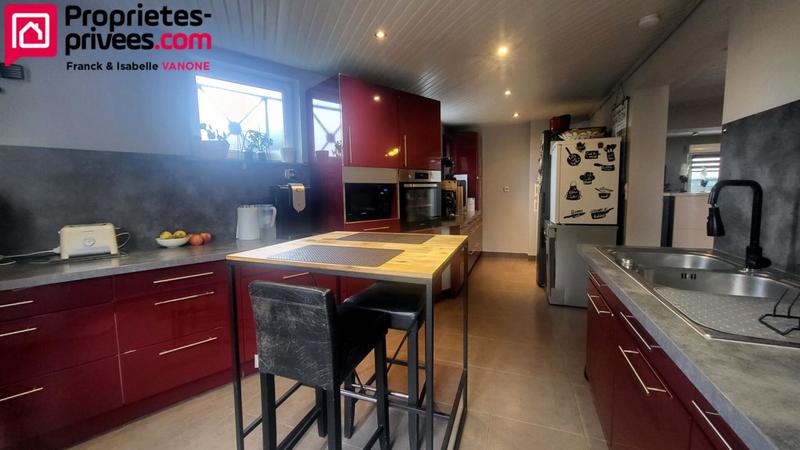Maison - 186 m² - 6 pièces