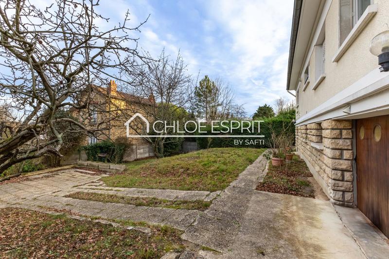 Maison - 167 m² - 10 pièces