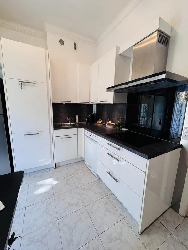 Appartement - 77 m² - 2 pièces