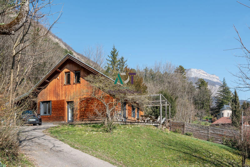 Maison - 164 m² - 7 pièces