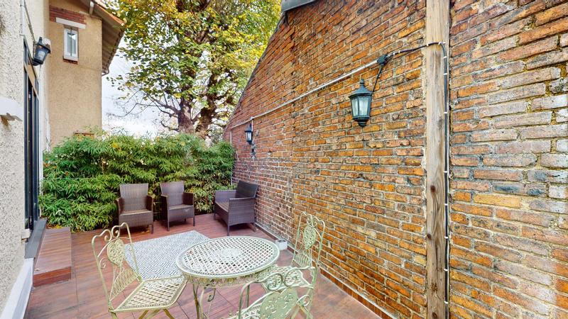 Villa - 185 m² - 6 pièces