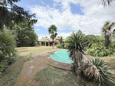 Maison - 198 m² - 6 pièces