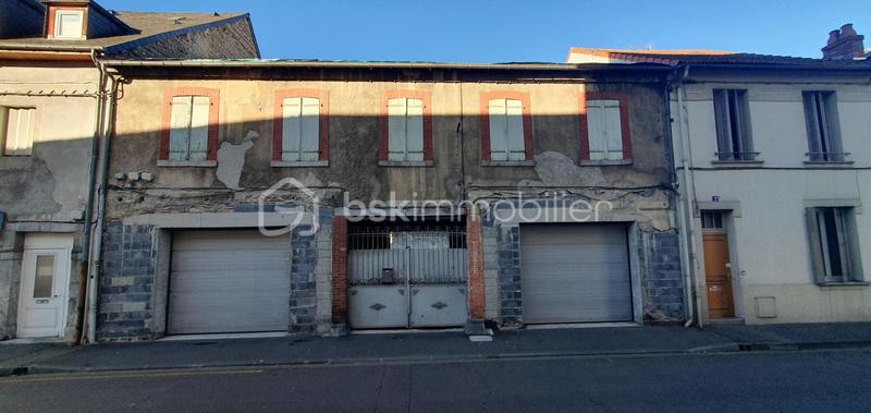 Immeuble - 240 m² - 8 pièces