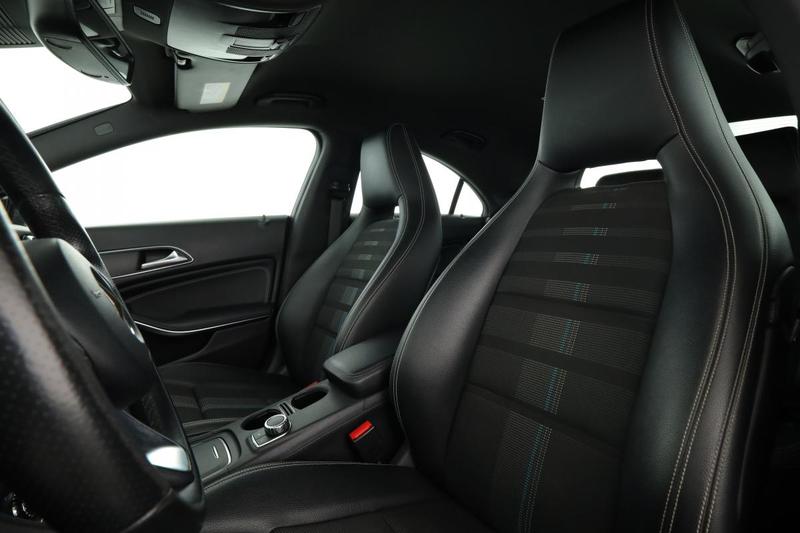 Mercedes Cla 180 Sensation 7g-Dct 122 ch