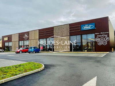 Local commercial - 83 m² - 1 pièce