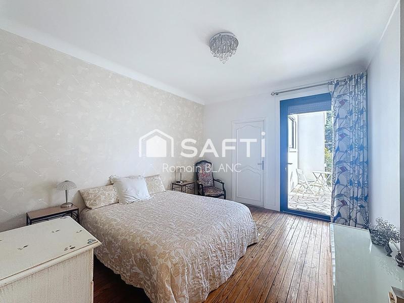 Villa - 346 m² - 9 pièces