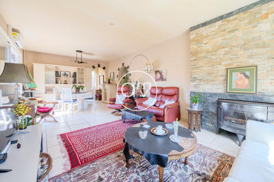 Maison - 106 m² - 4 pièces