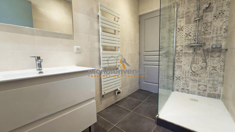 Appartement - 92 m² - 4 pièces