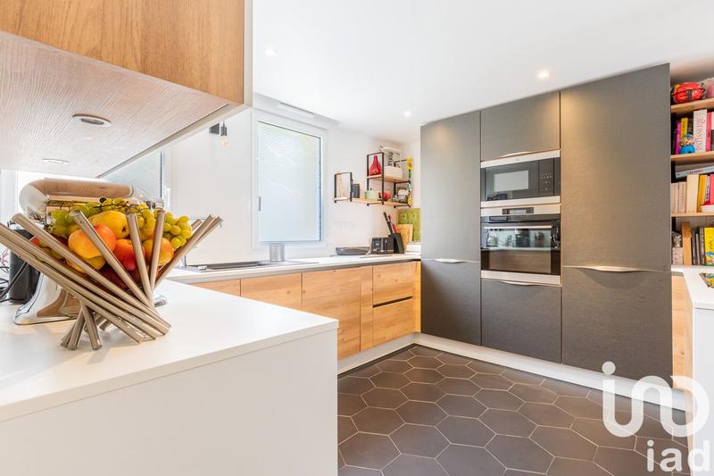 Appartement - 93 m² - 4 pièces