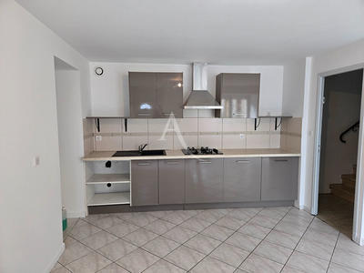 Maison - 96 m² - 5 pièces