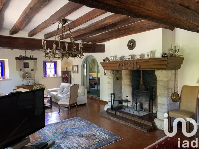 Maison - 260 m² - 10 pièces