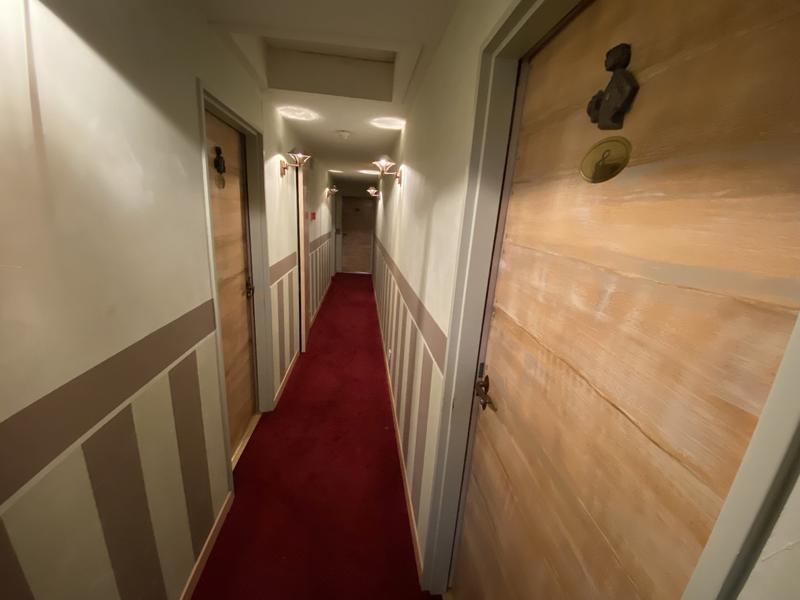 Propriété - 900 m² - 21 pièces