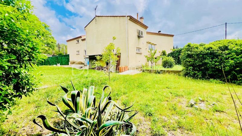 Villa - 200 m² - 8 pièces