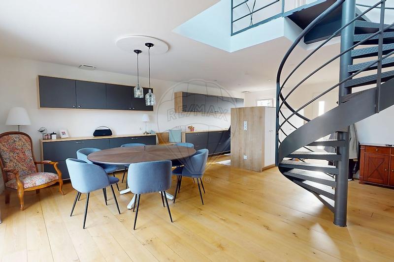 Maison d'architecte - 130 m² - 4 pièces