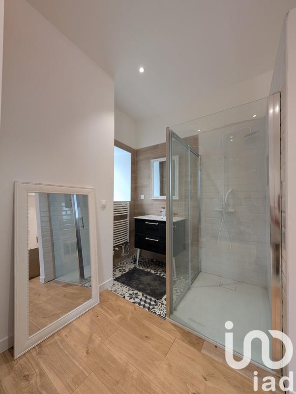 Maison - 286 m² - 10 pièces