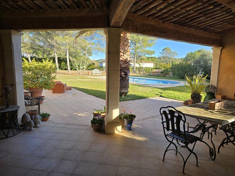 Maison - 224 m² - 5 pièces