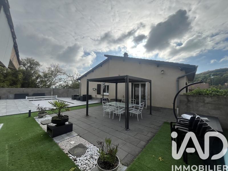 Maison - 152 m² - 6 pièces