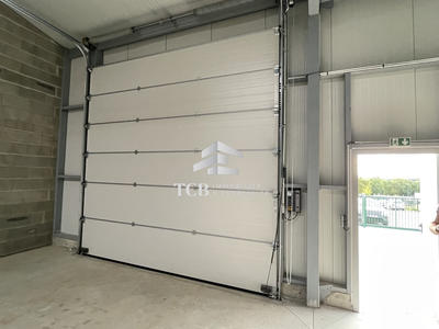 Local d'activités - 230 m²