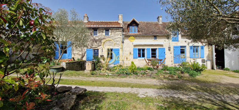Maison - 265 m² - 8 pièces