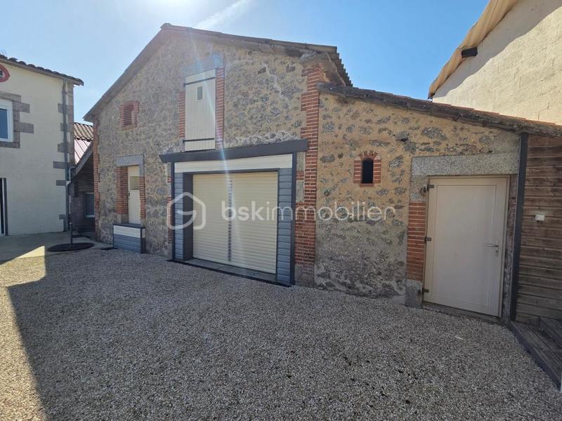 Maison de village - 254 m² - 10 pièces