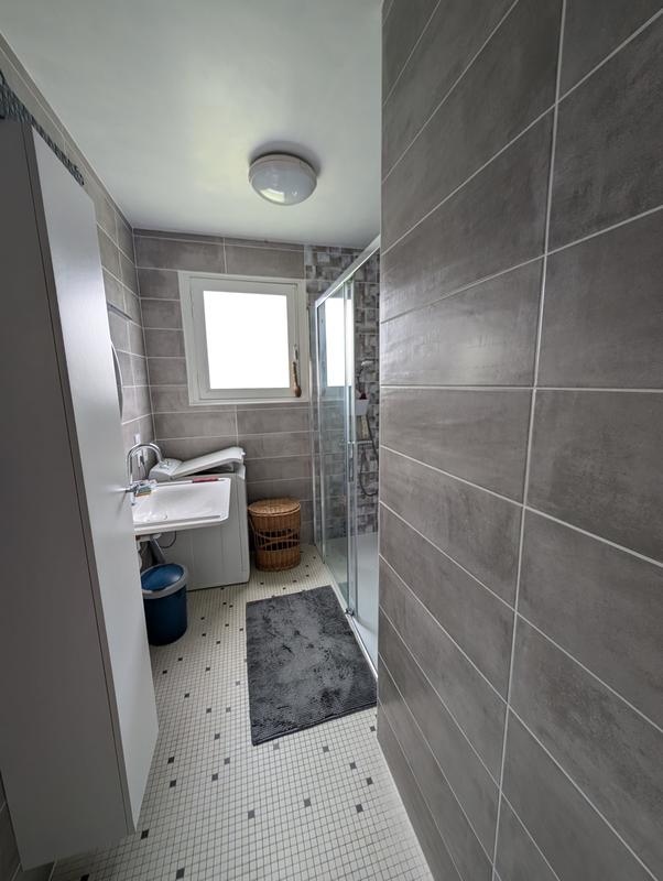 Maison - 142 m² - 9 pièces