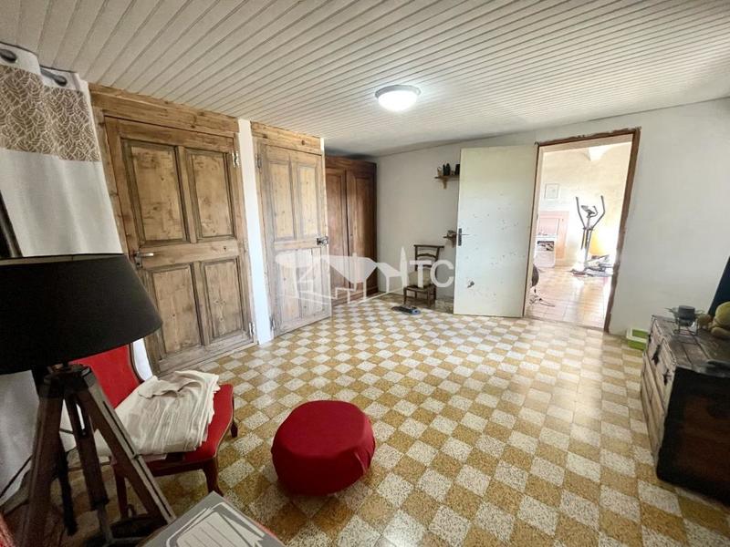 Maison en pierre - 163 m² - 4 pièces