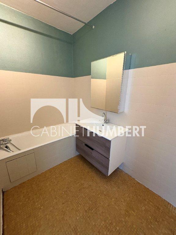 Appartement - 115 m² - 5 pièces