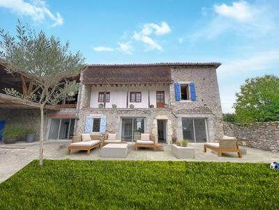 Maison - 136 m² - 5 pièces