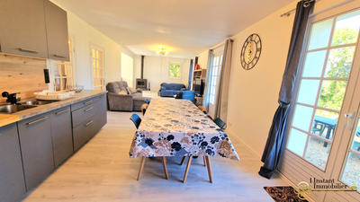 Demeure - 135 m² - 6 pièces