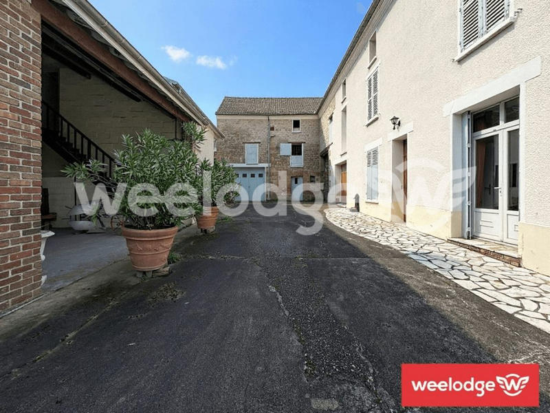 Ferme - 505 m² - 10 pièces