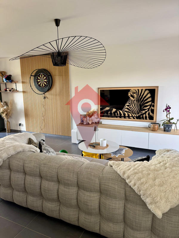 Maison - 119 m² - 6 pièces