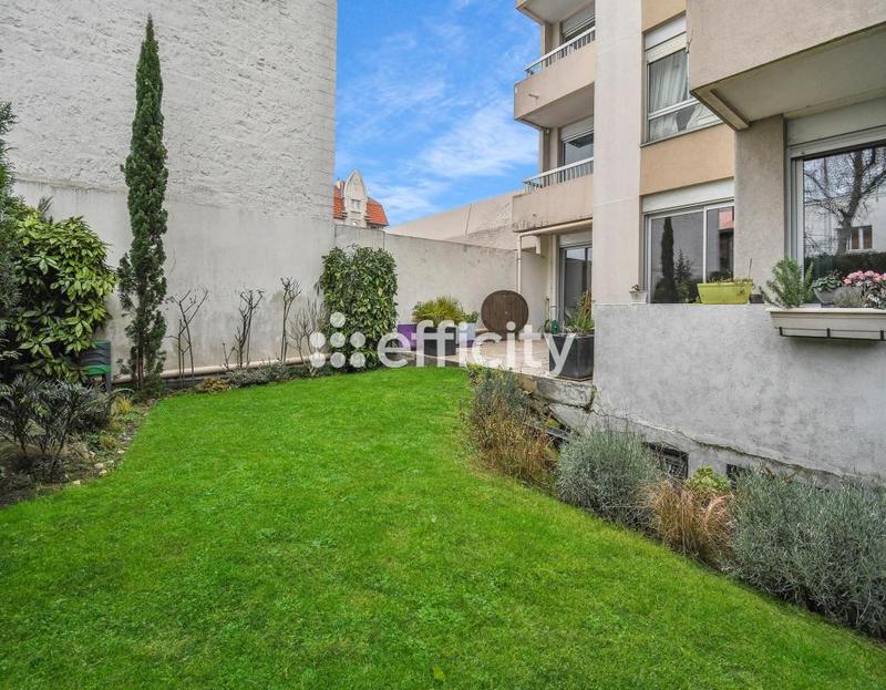 Appartement - 90 m² - 4 pièces