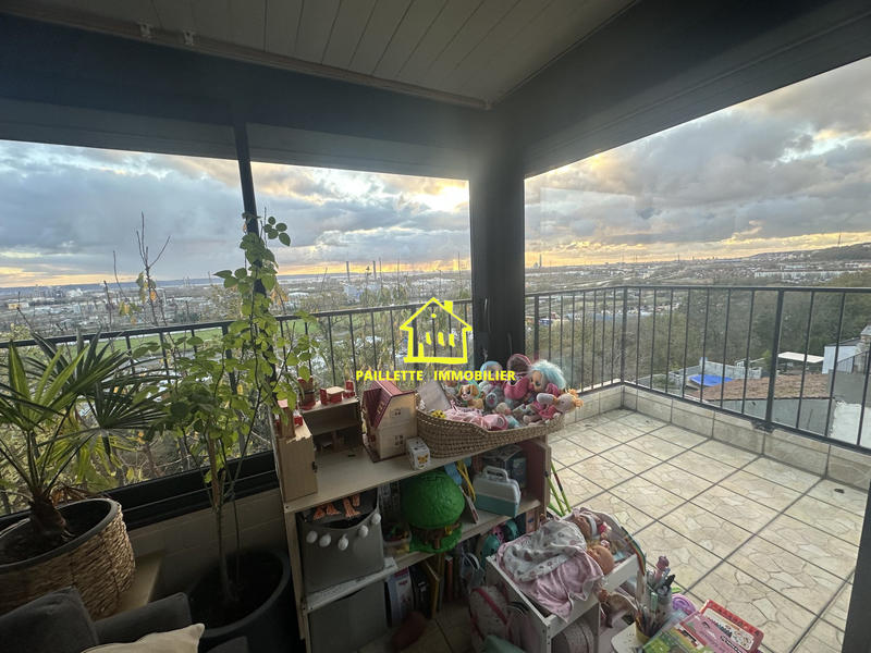 Maison - 95 m² - 5 pièces