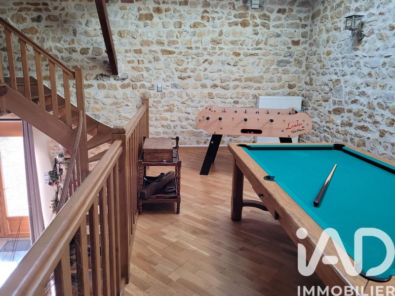 Maison - 216 m² - 7 pièces