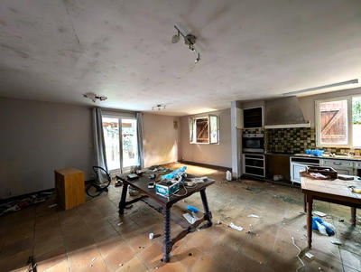 Maison - 85 m² - 5 pièces