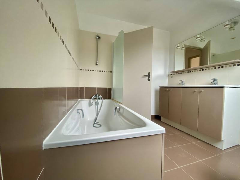 Maison - 79 m² - 5 pièces