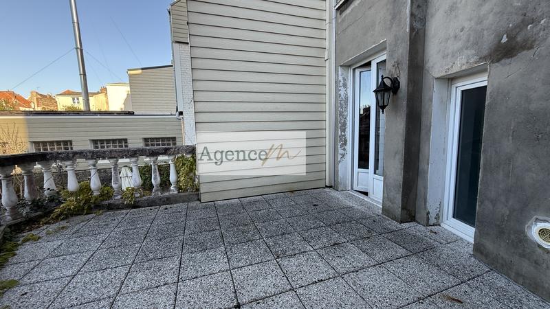 Maison - 192 m² - 11 pièces